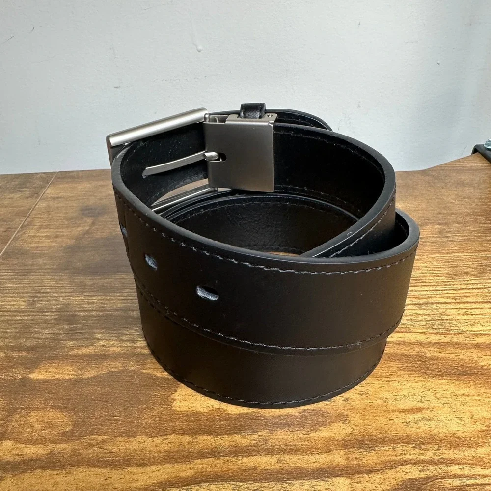 Oobe Mens Black Genuine Leather Belt Brushed Silver Buckle CF01710 Size Small